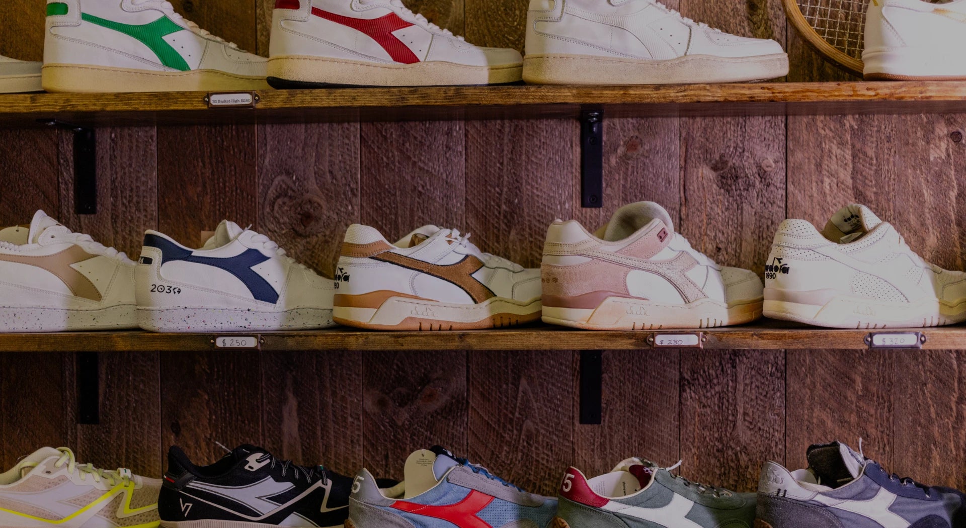 Diadora