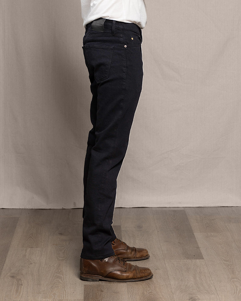 Brodie Taper - Comfort 12oz - Black Rinse