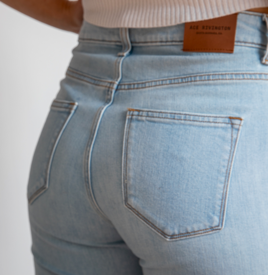 Women's Classic Straight Comfort Denim Jeans - Super Light
