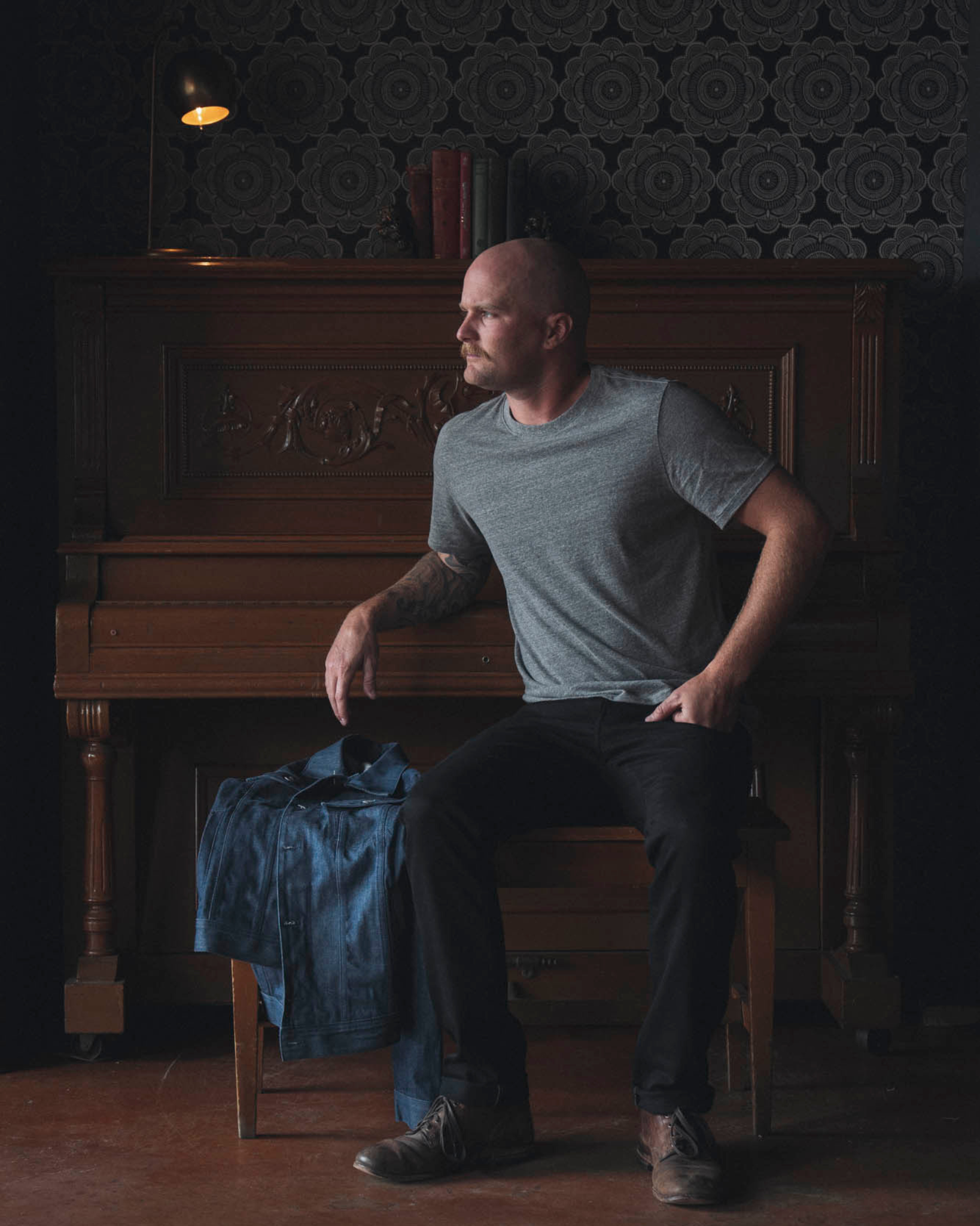 Athletic Taper Denim Jeans - Black Clean